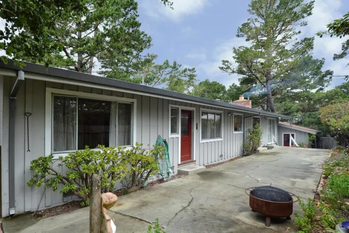 3380 San Luis Avenue, Carmel, California 93923