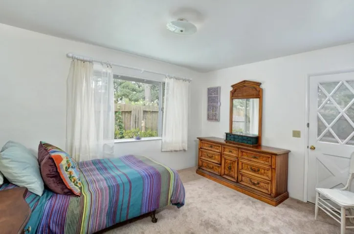 3380 San Luis Avenue, Carmel, California 93923