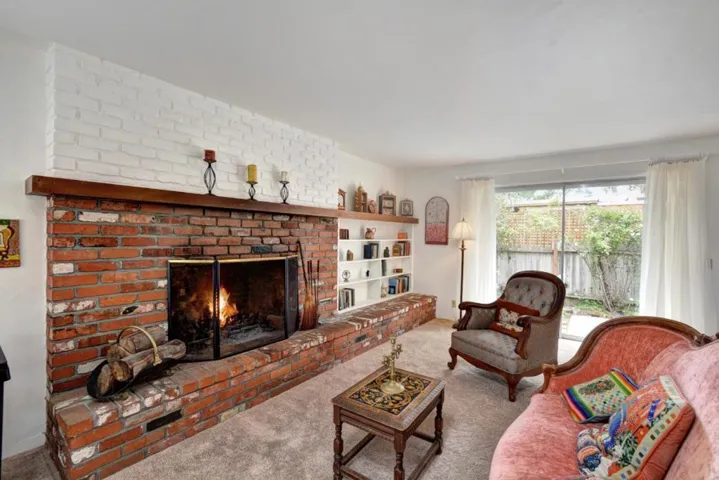 3380 San Luis Avenue, Carmel, California 93923