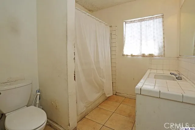 3239 Betty Drive, El Sereno, California 90032