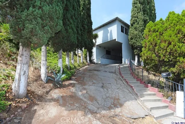 3239 Betty Drive, El Sereno, California 90032