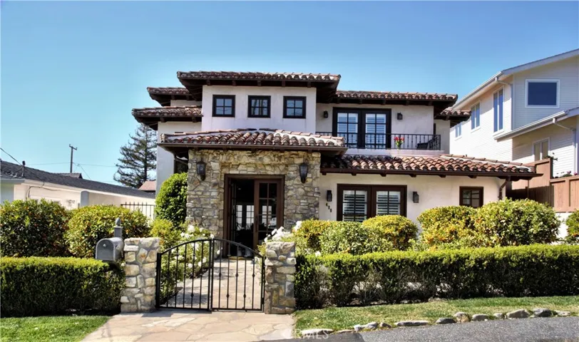 480 Cress Street, Laguna Beach, California 92651