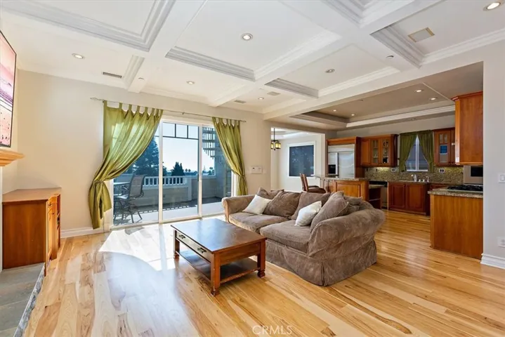 505 N Helberta Avenue, Redondo Beach, California 90277