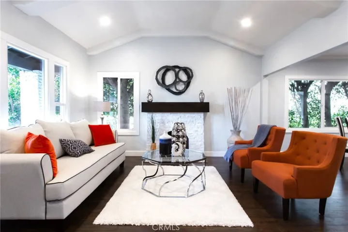 9023 Phyllis Avenue, West Hollywood, California 90069