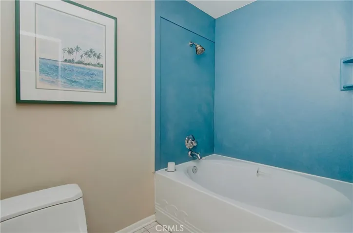 Master bath is like having your own spa....check out this oversize soaking tub...the right place to be after a long work day.