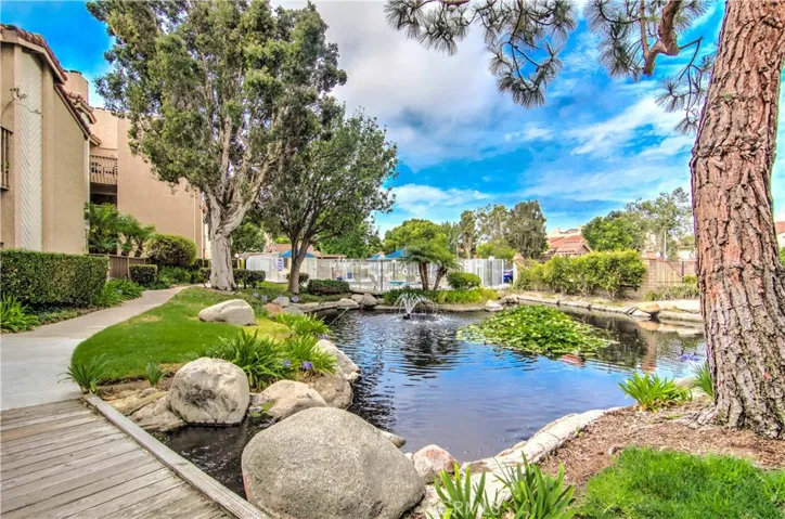 Resort style complex with steams, lakes, and numerous pools and spas...vacation all year round!