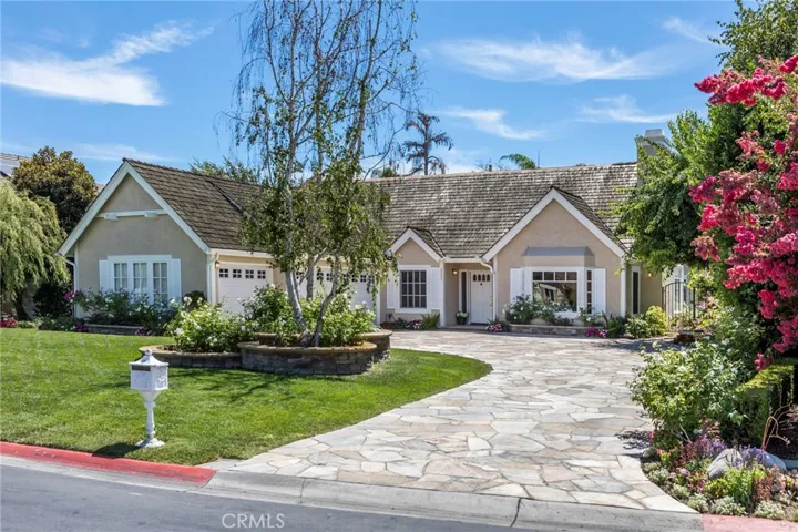 6542 Trotter Drive, Huntington Beach, California 92648