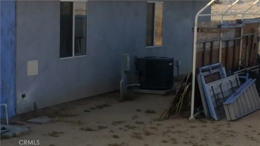 3935 Desert Heights Drive, 29 Palms, California 92277