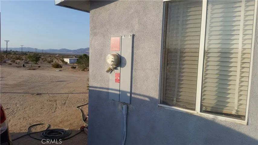 3935 Desert Heights Drive, 29 Palms, California 92277