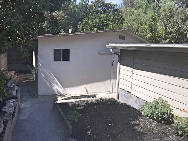 Separate guest unit
