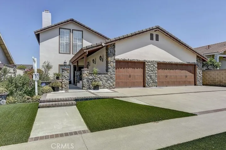 900 Liard Place, Costa Mesa, California 92626