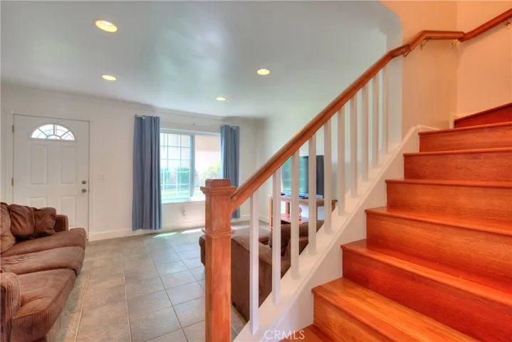 11960 Gloxinia Avenue, Fountain Valley, California 92708