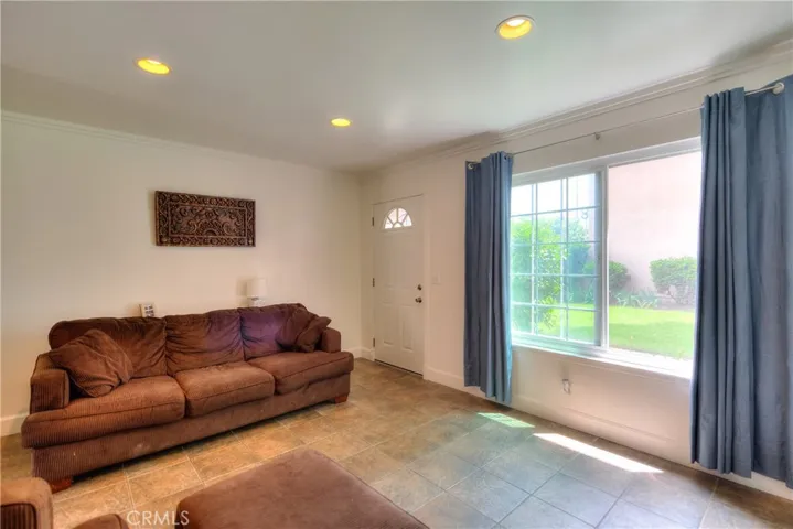 11960 Gloxinia Avenue, Fountain Valley, California 92708