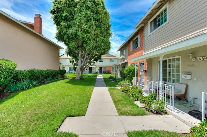 11960 Gloxinia Avenue, Fountain Valley, California 92708