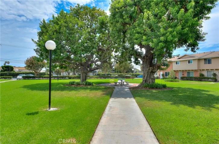 11960 Gloxinia Avenue, Fountain Valley, California 92708