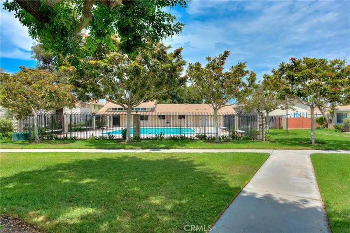 11960 Gloxinia Avenue, Fountain Valley, California 92708
