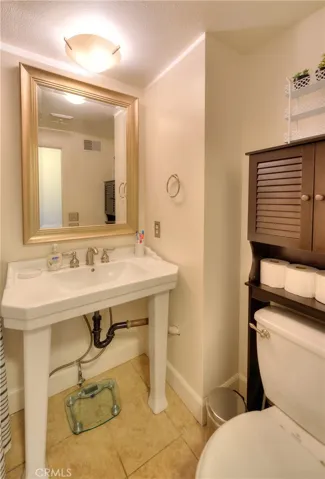 11960 Gloxinia Avenue, Fountain Valley, California 92708