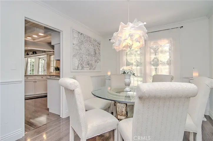 This dining room is perfect for quiet family meals, or larger gatherings.