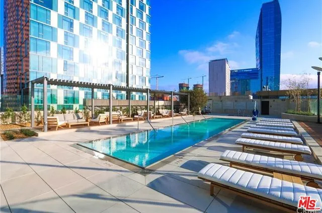 889 Francisco Street 2210, Los Angeles, California 90017