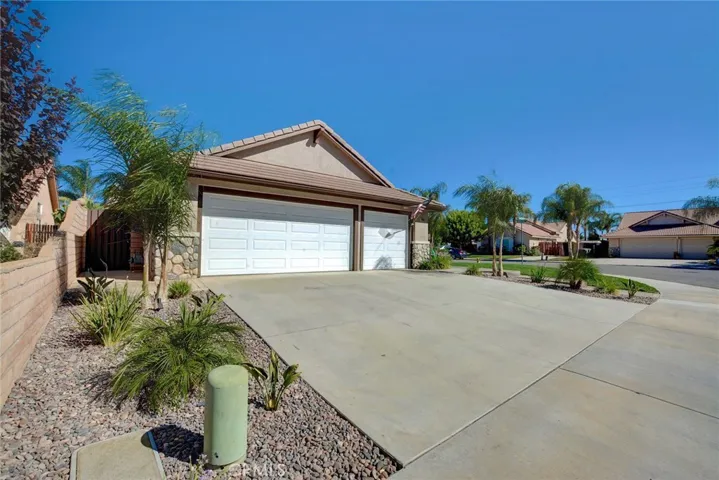29936 Camino Delores, Menifee, California 92586