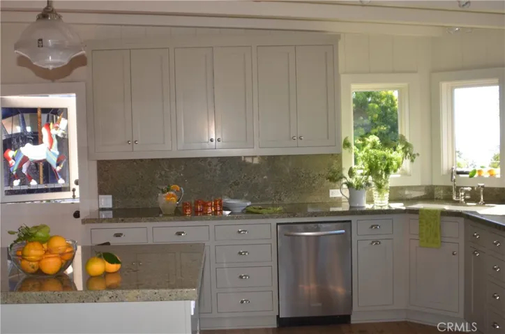 31182 Monterey Street, Laguna Beach, California 92651