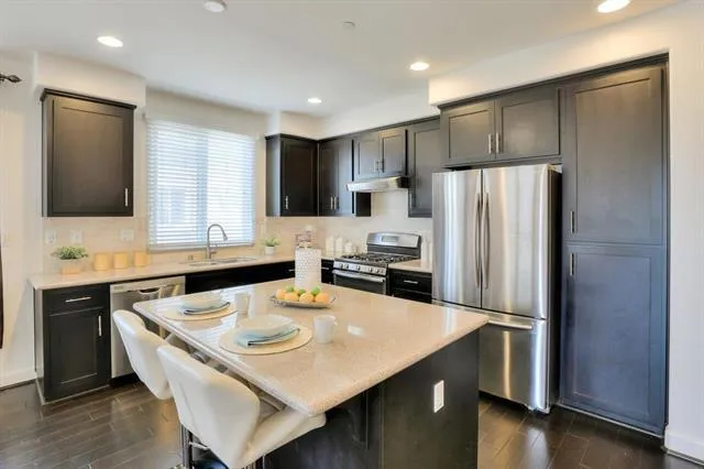 192 Currlin Circle, Milpitas, California 95035
