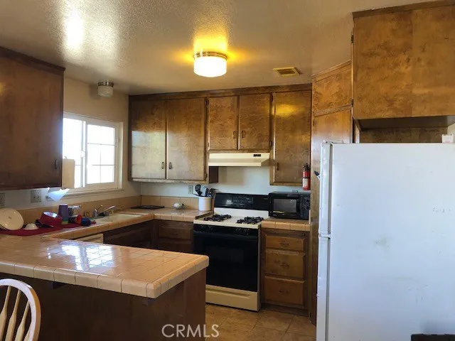 17764 Seaforth Street, Hesperia, California 92345