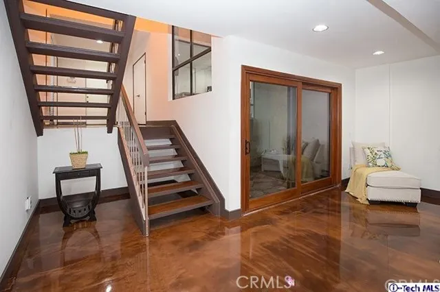 45 Glenflow Court, Glendale, California 91206