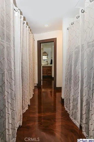 Master Bedroom Closet / Dressing Area