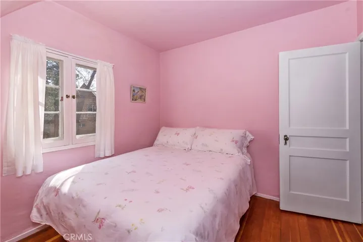 379 Mittry Lane, Lake Arrowhead, California 92352