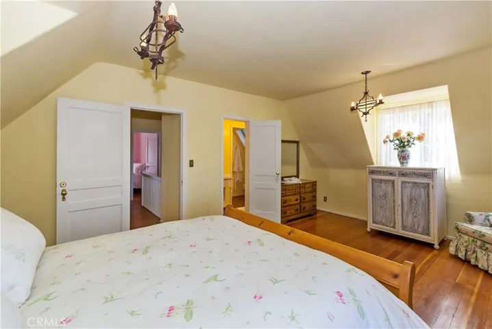 379 Mittry Lane, Lake Arrowhead, California 92352