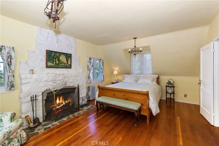 379 Mittry Lane, Lake Arrowhead, California 92352