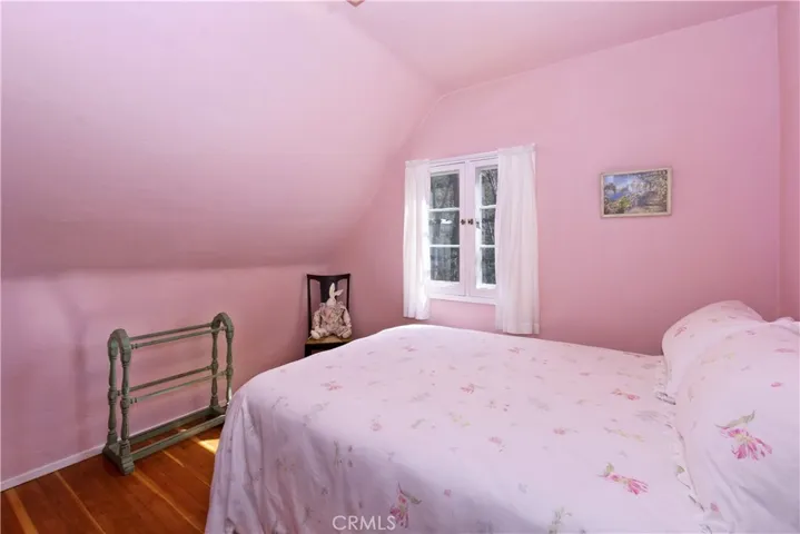 379 Mittry Lane, Lake Arrowhead, California 92352