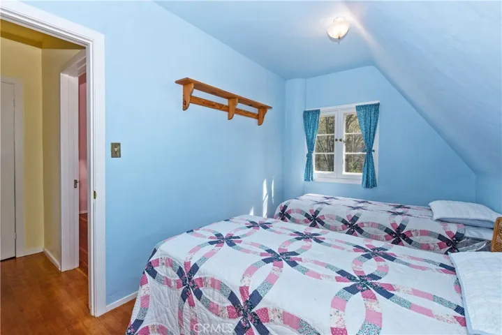 379 Mittry Lane, Lake Arrowhead, California 92352