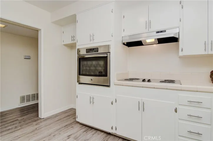 New Stainless Steel Appliances and Hardware gleam!