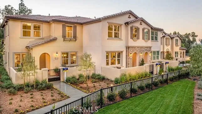 128 S Auburn Heights Lane, Anaheim Hills, California 92807