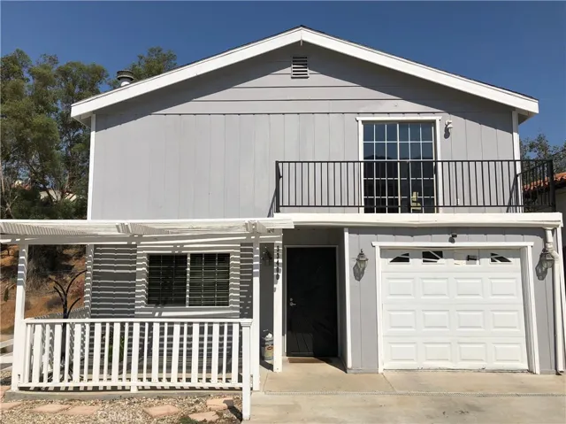 33400 Landerville Boulevard, Lake Elsinore, California 92530