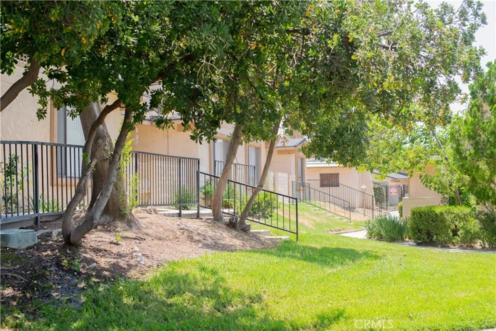 3700 Mountain Avenue 7f, San Bernardino, California 92404