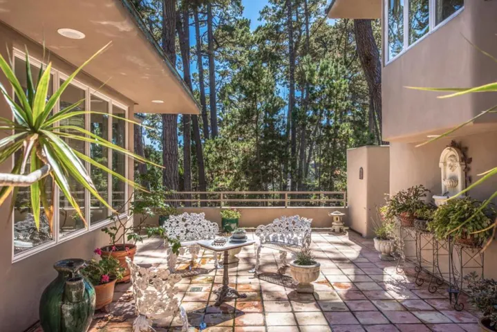 4043 Costado Road, Pebble Beach, California 93953