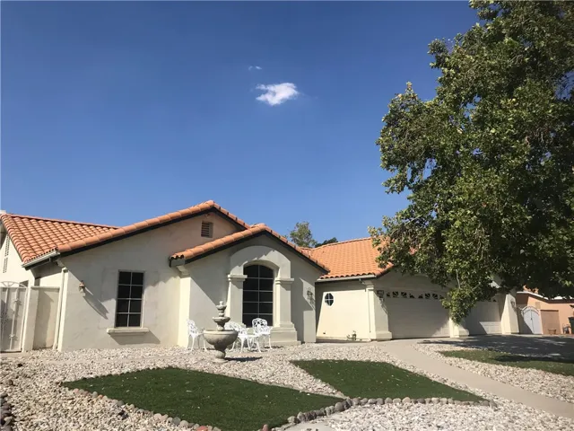 12724 Via Posada Ct, Victorville, California 92392