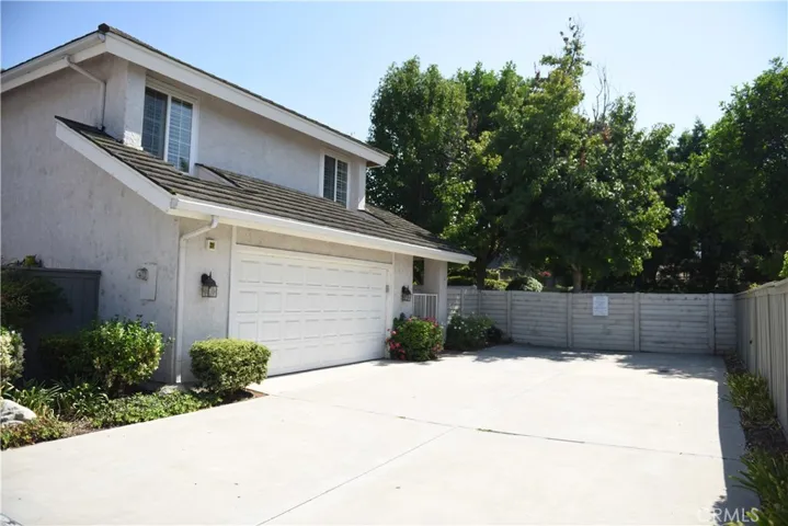 31 Lakeshore, Irvine, California 92604