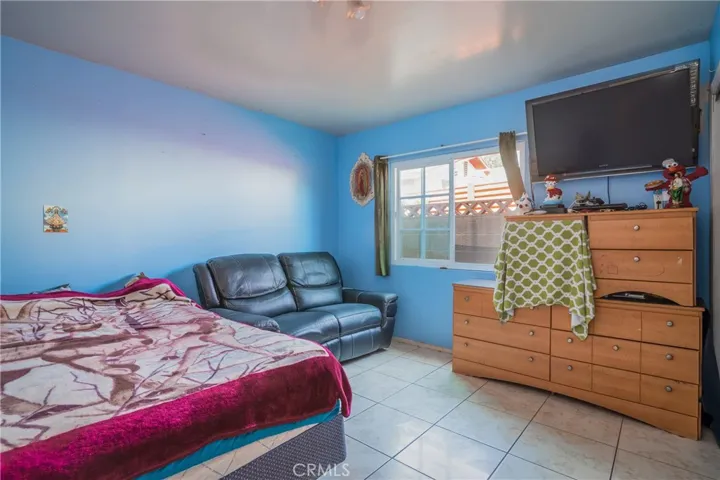 8442 San Luis Ave, South Gate, California 90280