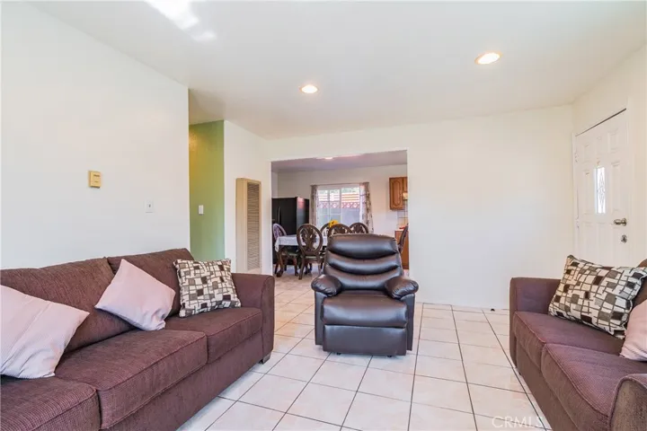 8442 San Luis Ave, South Gate, California 90280