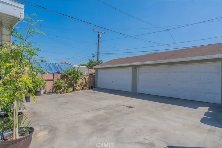 8442 San Luis Ave, South Gate, California 90280
