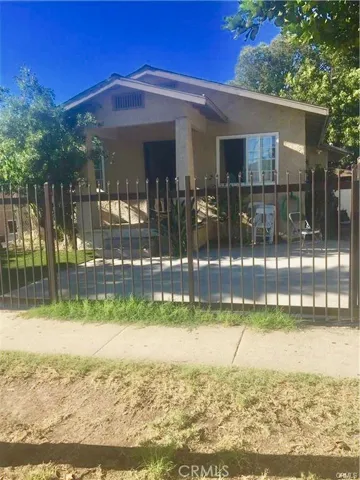 1155 E 75th Street, Los Angeles, California 90001