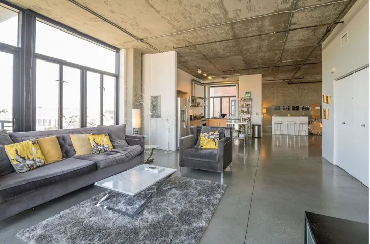 835 Locust Avenue 422, Long Beach, California 90813