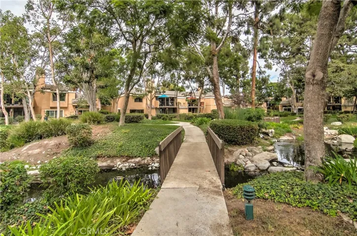 7892 Northlake Drive Unit 113, Huntington Beach, California 92647