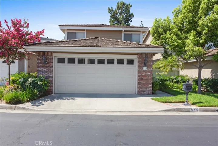 915 S Ridgecrest Circle, Anaheim Hills, California 92807