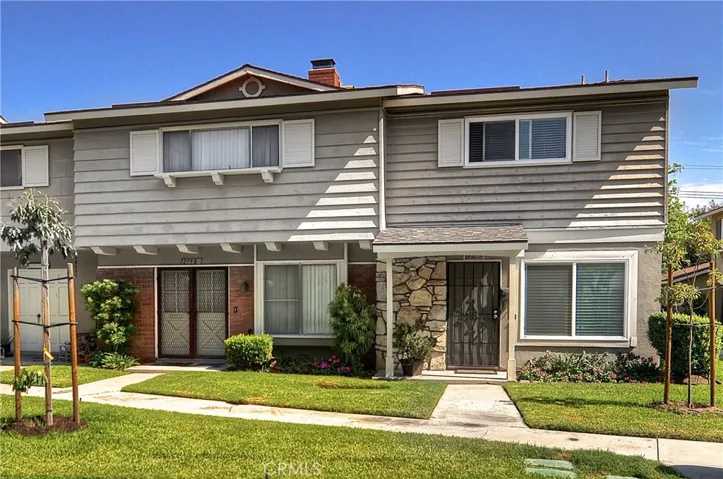 Beautiful Townhouse - End Unit