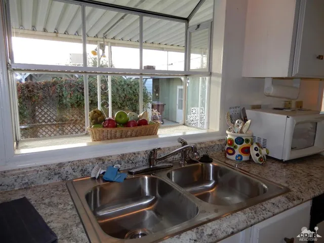 73659 Algonquin Place, Thousand Palms, California 92276